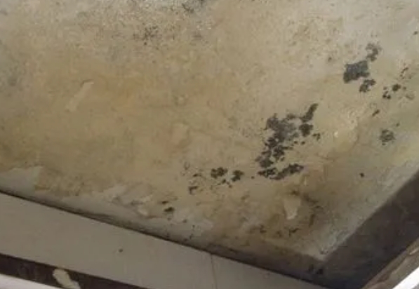 河口阳台漏水维修公司分享下河口卫生间渗水维修需要注意哪些问题。